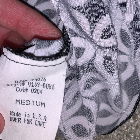 Tempted White, Black & Red Patterned Top size M - Picture 7 of 8